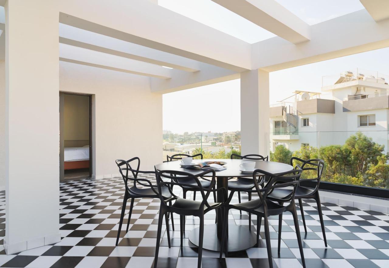 Liv The City Suites Adults Only Larnaka Exterior foto