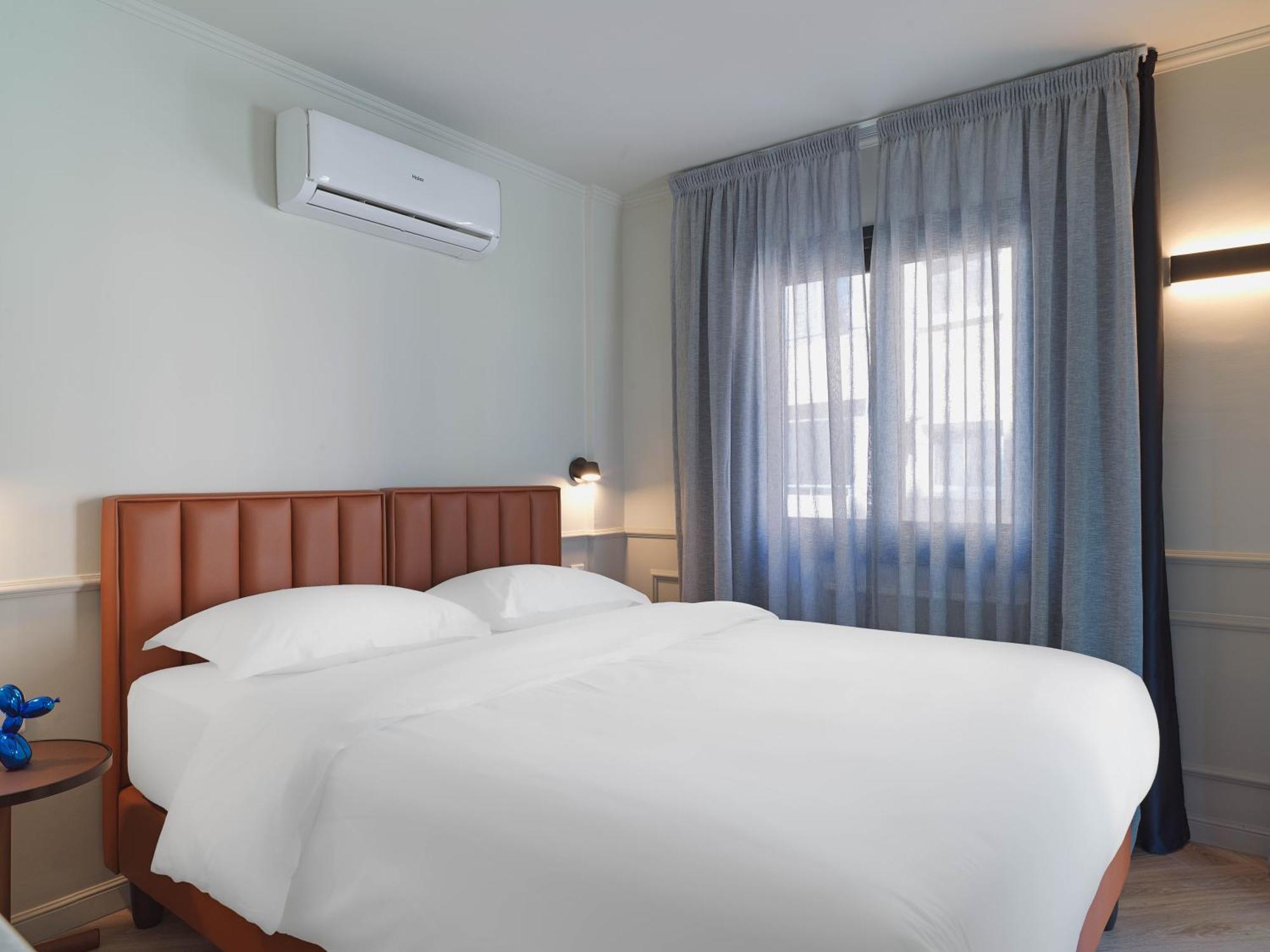Liv The City Suites Adults Only Larnaka Exterior foto